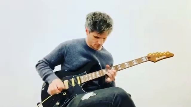 Blood Moon by Tim Henson (Cover) смотреть онлайн