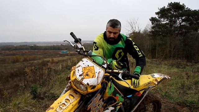 обзор SUZUKI RMX250 1997г/тест драйв МЧ смотреть онлайн