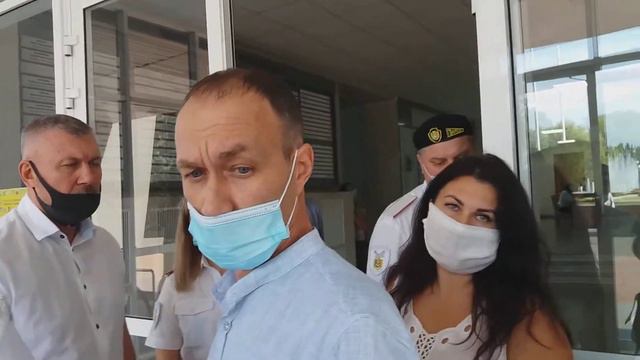 штурм исполкома, сегодня ,Украина ,Кривой Рог ,сессия горсовета карантин, беспредел. смотреть онлайн