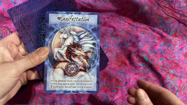Magical Times Oracle Deck смотреть онлайн