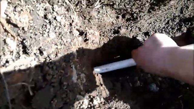 Прокладка электрического кабеля под садовой дорожкой/ Прокол под дорожкой смотреть онлайн