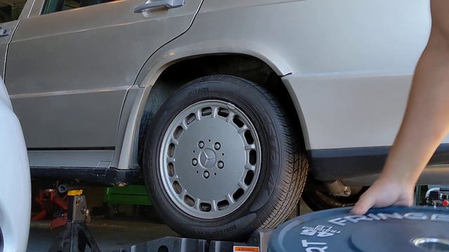 1986 190e 2.3-16 Self-leveling System (SLS) Test