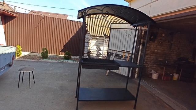 Мангал с крышей.