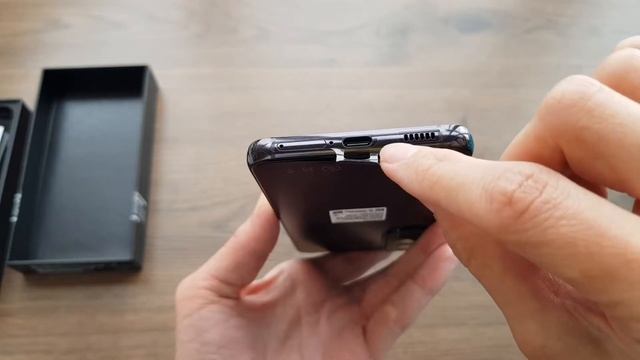 Распаковка Samsung galaxy s22, buds pro, БЗУ EP-P5400 смотреть онлайн