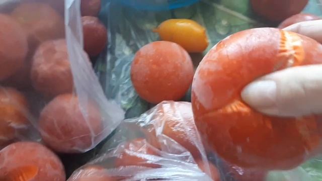 А вы такое делаете????? Аджика из мороженных томатов!!!