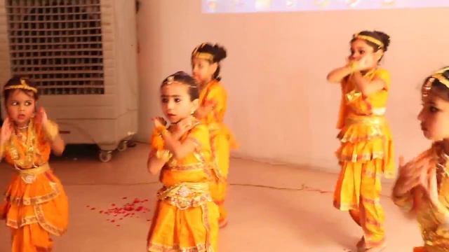 LBS School Kindergarten | Orientation Program | Folk Dance by Kids смотреть онлайн