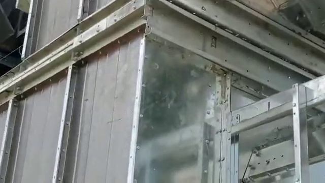 Сколько стоит зерносушилка?Стоимость самой сушилки может достигать 30 000 долларов. смотреть онлайн
