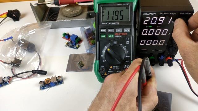 Как правильно подключить и продлить жизнь автомобильному видеорегистратору или другим автоприборам. смотреть онлайн