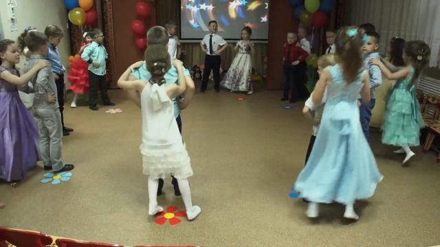 "Полька " №10 муз. рук. Евтодьева А. смотреть онлайн