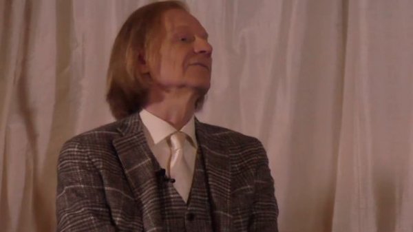 Helsinki City Hall Sofi Oksanen and Ilmar Taska