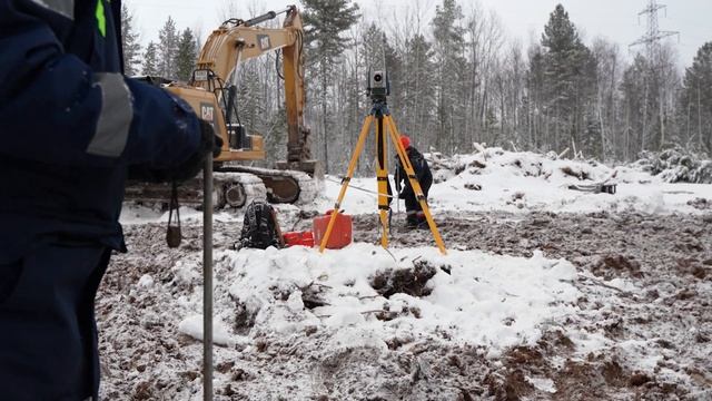 Разбивка контура котлована под фундамент промежуточной опоры ПС500н-3.С8 смотреть онлайн