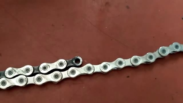 Установка новой цепи на велосипед. KMC X9. Выжимка цепи. Снятие старой цепи. смотреть онлайн