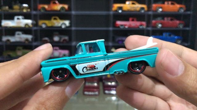 Hot Wheels Chevy 62 Pick Up Custom смотреть онлайн