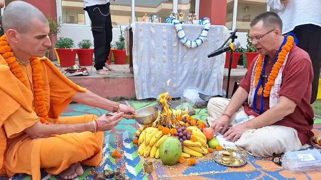 Ягья на благо мира на Курукшетре, Кришна Мишра дас, Вальмики дас, 29.10.2023 г. смотреть онлайн