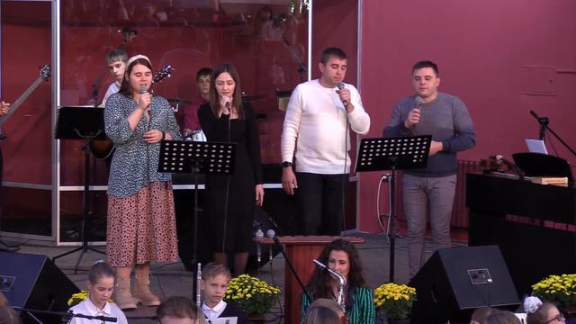 Господь, Он мой Свет | Семья Кобяк | Христианские песни смотреть онлайн