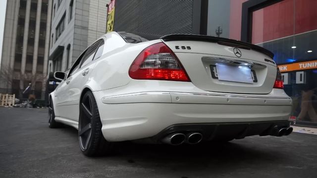 Mercedes Benz E55 AMG (W211)