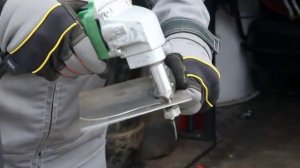 как правильно резать профлист - Ножницы для резки покрытых листов,кровли, вентиляции, заборы HITACH