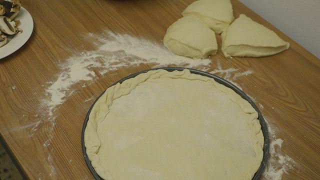 Готовлю пиццу как итальянский ШЕФ Повар. Неаполитанская пицца в духовке. смотреть онлайн