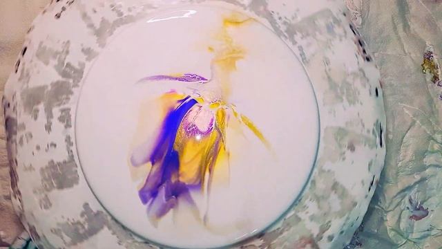 Beautiful Hybrid Bloom ~ 'Lotus' ~ All #TLP pigments #fluidart #acrylicpour смотреть онлайн