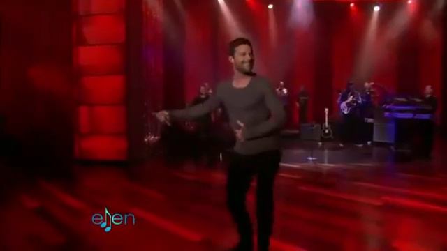 Ricky Martin The Cup of Life ( Ellen DeGeneres 02-11-2011) смотреть онлайн