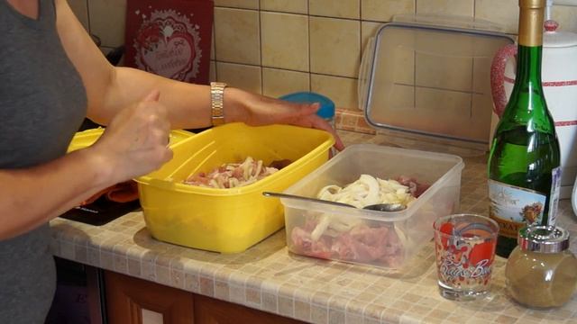 ДЕЛАЕМ САМЫЙ ВКУСНЫЙ ШАШЛЫК! ИЗ СВИНИНЫ И КУРИЦЫ! смотреть онлайн