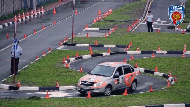 Как правильно сдавать площадку Экзамены в ГАИ ГИБДД на avtodrom.pro смотреть онлайн