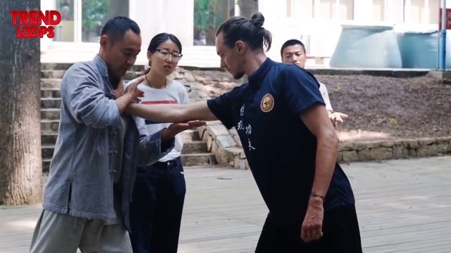 Kung Fu Master vs Karate Master | Don’t Mess with Kung Fu Master смотреть онлайн