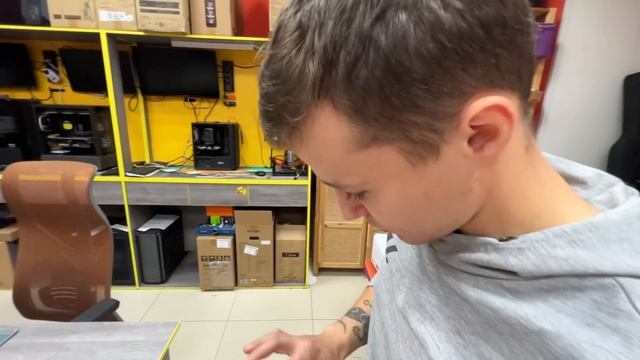 Что происходит в HappyPC Питер? смотреть онлайн