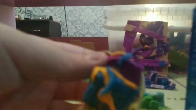 Лепим комнату электричество из Among Us и Bendy смотреть онлайн