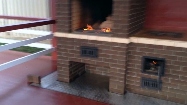 Печная кухня из кирпича. Барбекю. Казан. Шоколадный оттенок с белым кирпичом смотреть онлайн