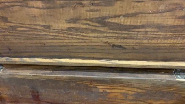 Полукруглый самоварный столик по рисункам и образцам работ Е. Д. Поленовой. смотреть онлайн