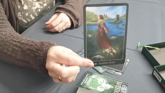 ?Earth wisdom oracle Barbara Moore deck bekijken смотреть онлайн