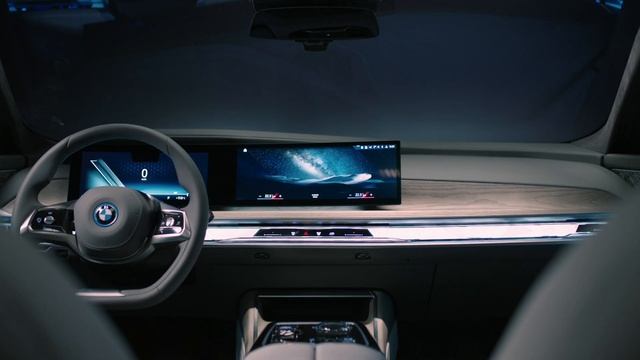BMW Iconic Sounds Demo - BMW i7 Electric Sound смотреть онлайн