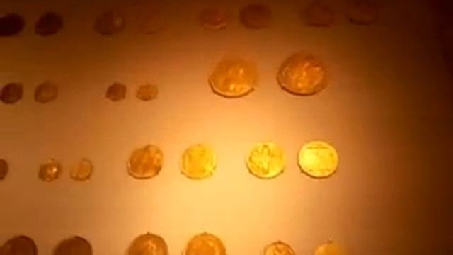 #ЗОЛОТЫЕ МОНЕТЫ НА ВЫСТАВКЕ "ЗОЛОТО" В ГОСУДАРСТВЕННОМ ИСТОРИЧЕСКОМ МУЗЕЕ смотреть онлайн