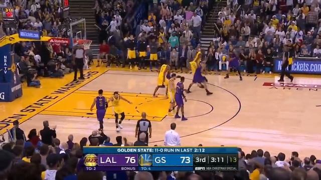 Lakers Survive Avalanche on Christmas Day and Destroy Warriors at Oracle (Highlights) смотреть онлайн