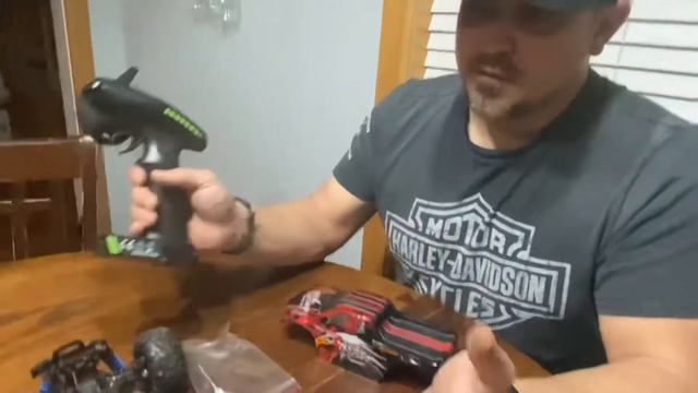 Fms/Wow RC 1:18 scales speed truck смотреть онлайн