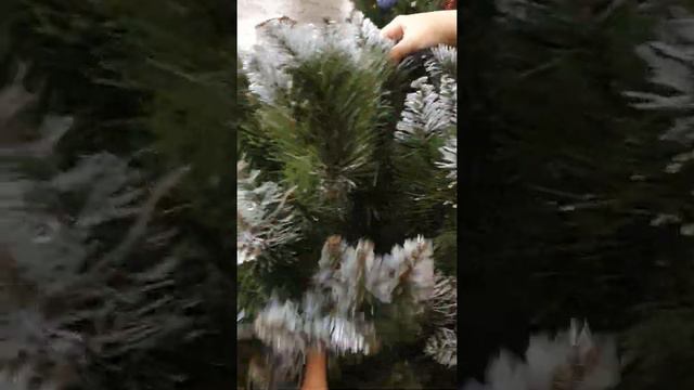 Распаковываем искусственную елку смотреть онлайн