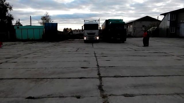 ДХО в фонари дальнего света ИВЕКО смотреть онлайн
