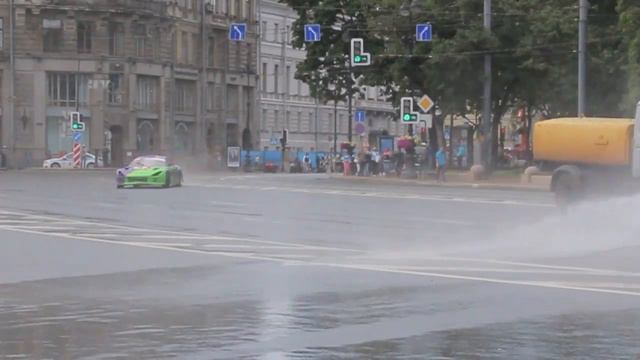 Дрифт EVIL EMPIRE на Дворцовой 10.08.13 смотреть онлайн