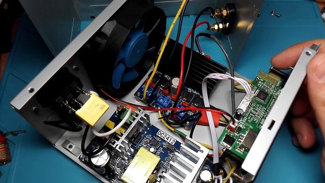 Коробочка с усилителем взамен музыкального центра. смотреть онлайн