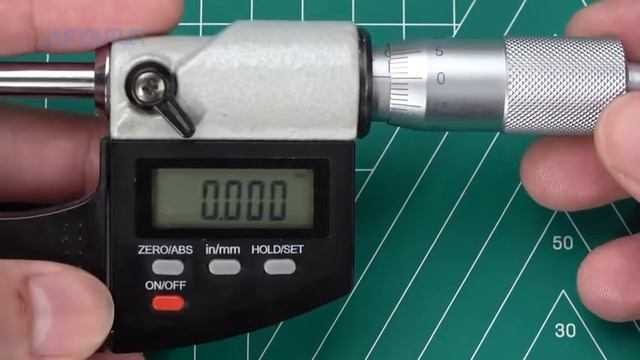AUTOUTLET Micrometer Digital Outside Micrometer 0-25mm/ 0.001mm(0.00005