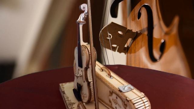 Violino Capriccio in compensato. смотреть онлайн