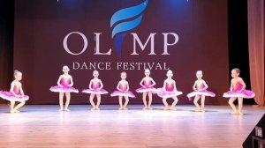 Юные балерины с номером «Бабочки» в рамках танцевального фестиваля OLIMP, г. Тюмень