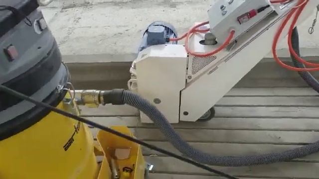 Фрезерование насечек на бетонных проходах в коровнике смотреть онлайн