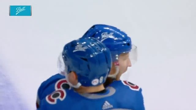 Nathan MacKinnon Caps Stupendous Game With Hat-Trick Against Blues смотреть онлайн