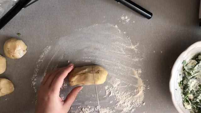 КУТАБЫ с ТВОРОЖНЫМ СЫРОМ и ЗЕЛЕНЬЮ.Вкуснятина!БЫСТРО И ПРОСТО!#кутабы #кутабысзеленью #кутабырецепт смотреть онлайн