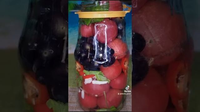 Маринованные помидоры с виноградом #маринованныепомидоры #помидорысвиноградом смотреть онлайн