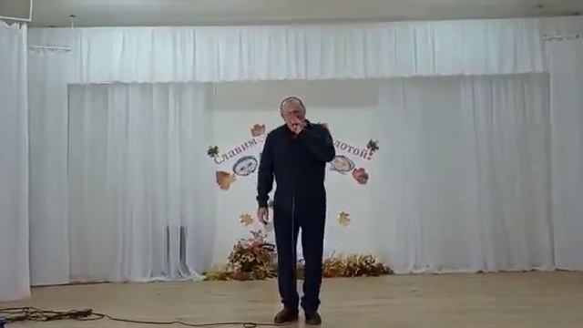 Песня "На побывку едет молодой моряк", из репертуара Людмилы Зыкиной, в исполнении Юрия Суханова смотреть онлайн
