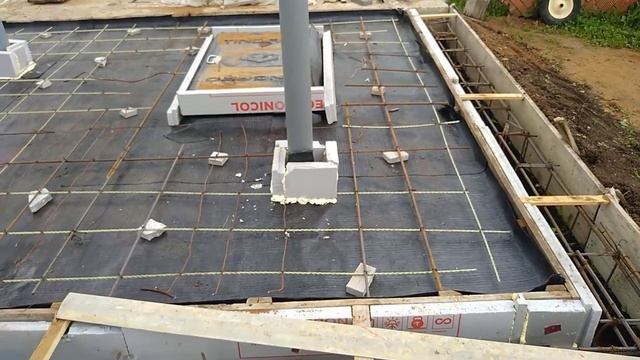 Ленточный фундамент и полы по грунту одним проходом. смотреть онлайн