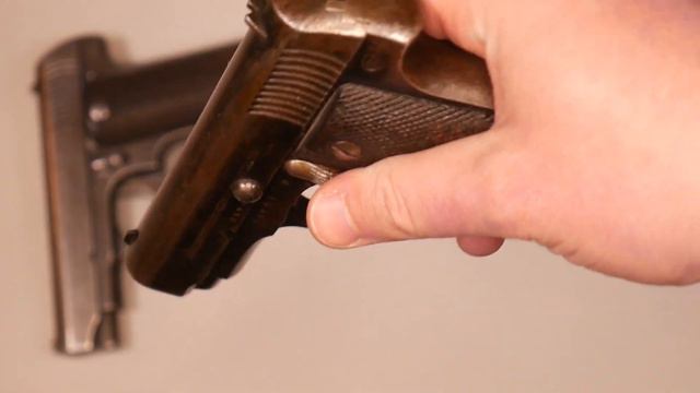 The French Ruby: Spanish Made Emergency Pistols For WW1 смотреть онлайн